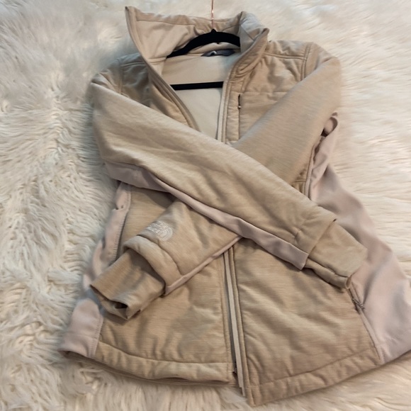 The North Face Women’s Jacket size XS excellent condition length 25” bust 30” - Picture 15 of 16